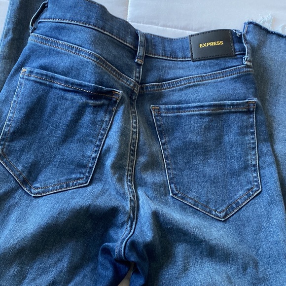 Express Jeans - Picture 2 of 4